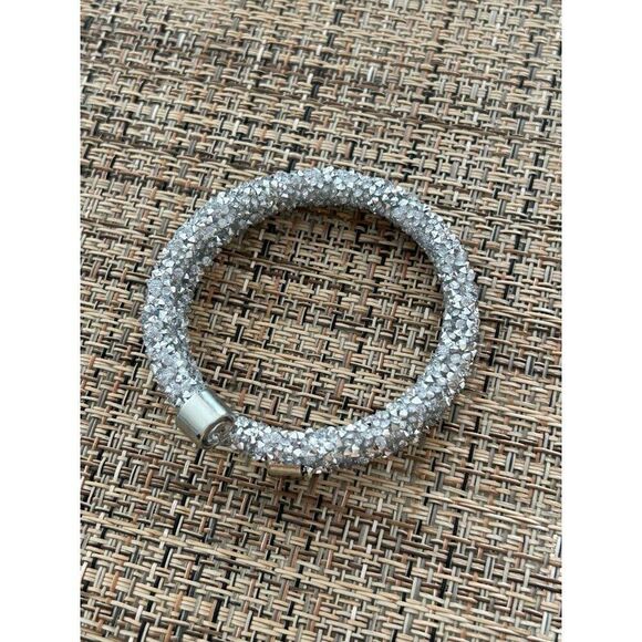 Shiny Coiled Bracelet - Picture 4 of 4